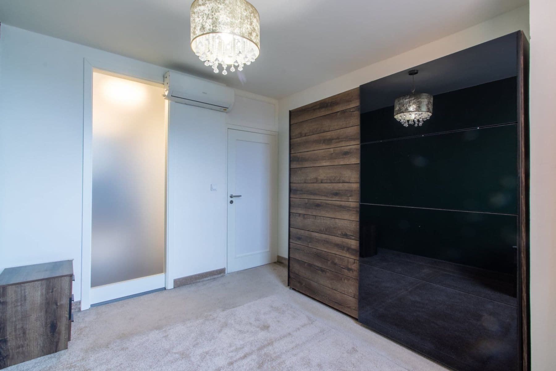 Prenájom bytu 2-izbový 50 m², Zelenohorská, Praha, Praha Prenájom bytu 2-izbový 50 m², Zelenohorská, Praha, Praha