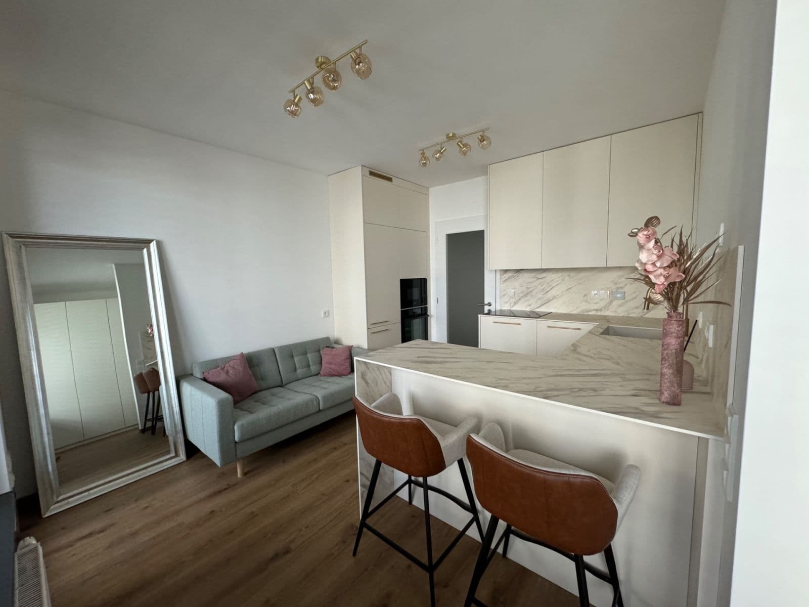 Prenájom bytu 1-izbový 32 m², Olgy Havlové, Praha, Praha Prenájom bytu 1-izbový 32 m², Olgy Havlové, Praha, Praha
