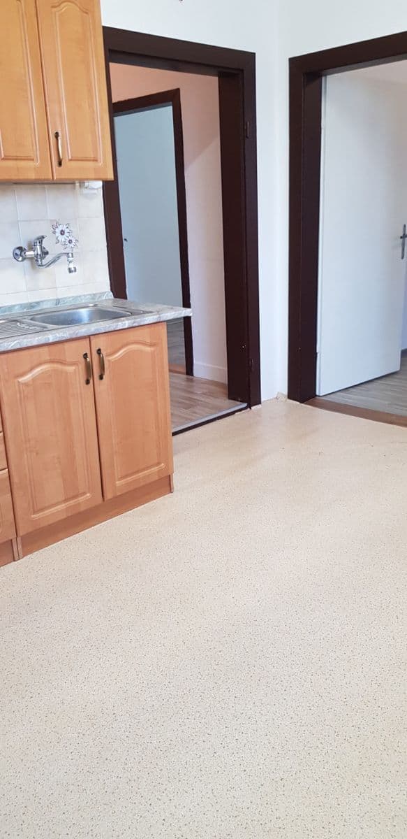 Predaj domu 80 m², pozemek 302 m², Dukelských bojovníků, Znojmo, Jihomoravský kraj Predaj domu 80 m², pozemek 302 m², Dukelských bojovníků, Znojmo, Jihomoravský kraj