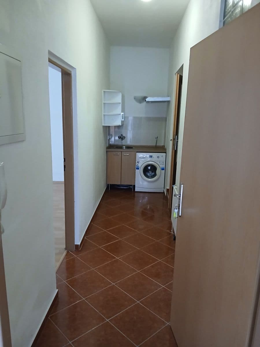 Prenájom kancelárie 39 m², Pod Branou, Příbram, Středočeský kraj Prenájom kancelárie 39 m², Pod Branou, Příbram, Středočeský kraj