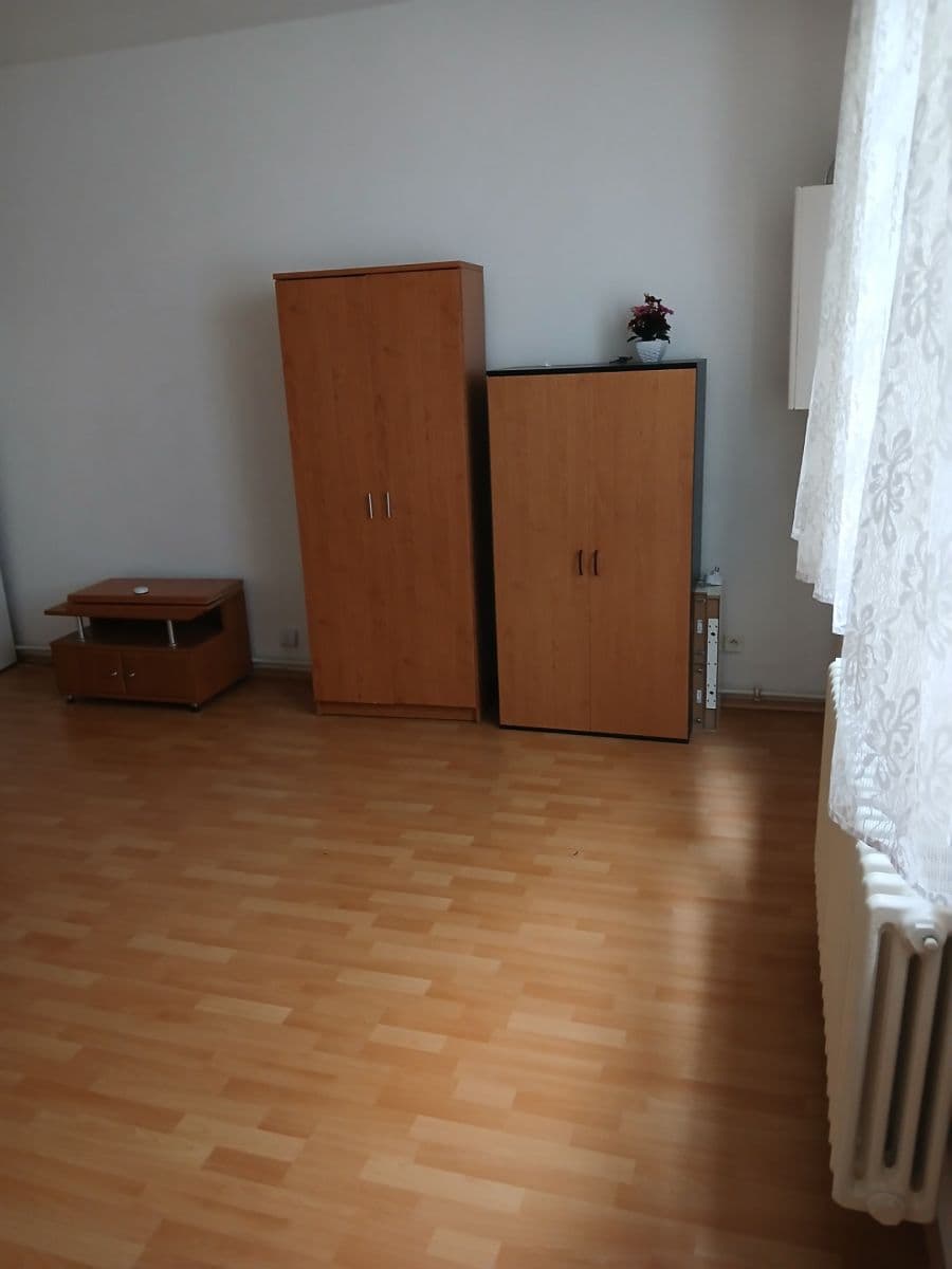 Prenájom kancelárie 39 m², Pod Branou, Příbram, Středočeský kraj Prenájom kancelárie 39 m², Pod Branou, Příbram, Středočeský kraj