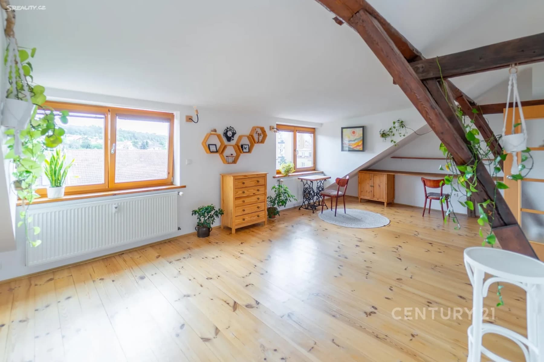 Prenájom bytu 3-izbový 108 m², Poděbradská, Praha, Praha Prenájom bytu 3-izbový 108 m², Poděbradská, Praha, Praha