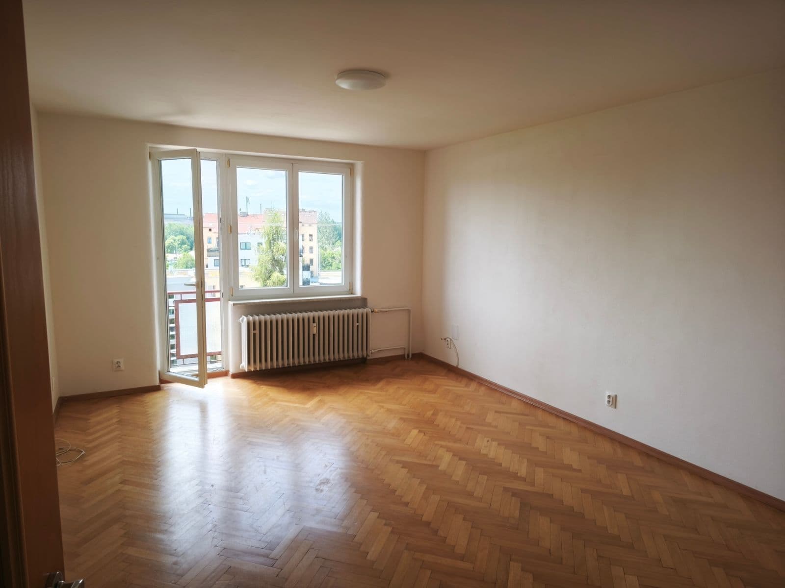 Prenájom bytu 3-izbový 76 m², Pod Záhorskem, Plzeň, Plzeňský kraj Prenájom bytu 3-izbový 76 m², Pod Záhorskem, Plzeň, Plzeňský kraj