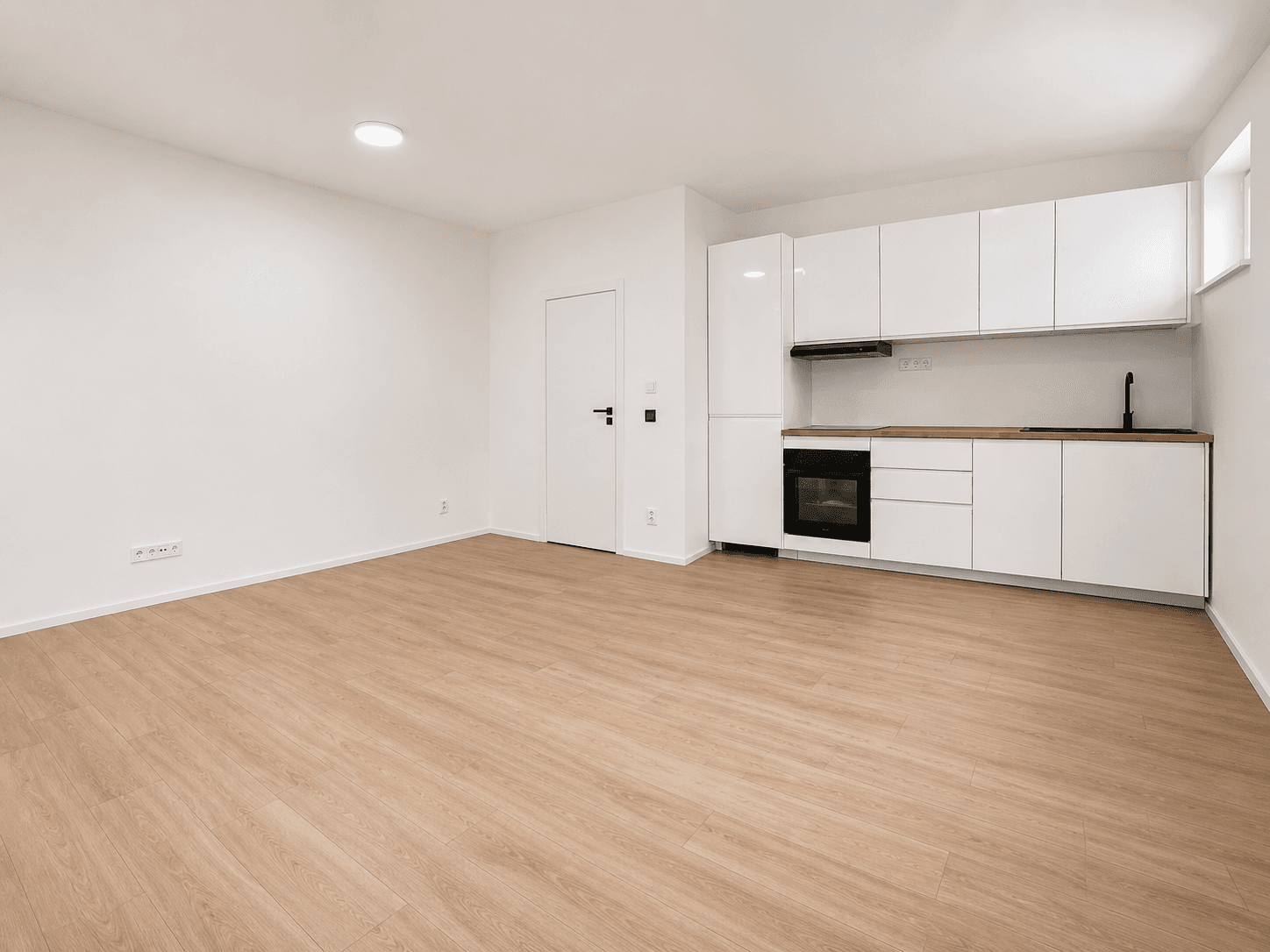 Predaj bytu 2-izbový 46 m², Zvěřinova, Brno, Jihomoravský kraj Predaj bytu 2-izbový 46 m², Zvěřinova, Brno, Jihomoravský kraj