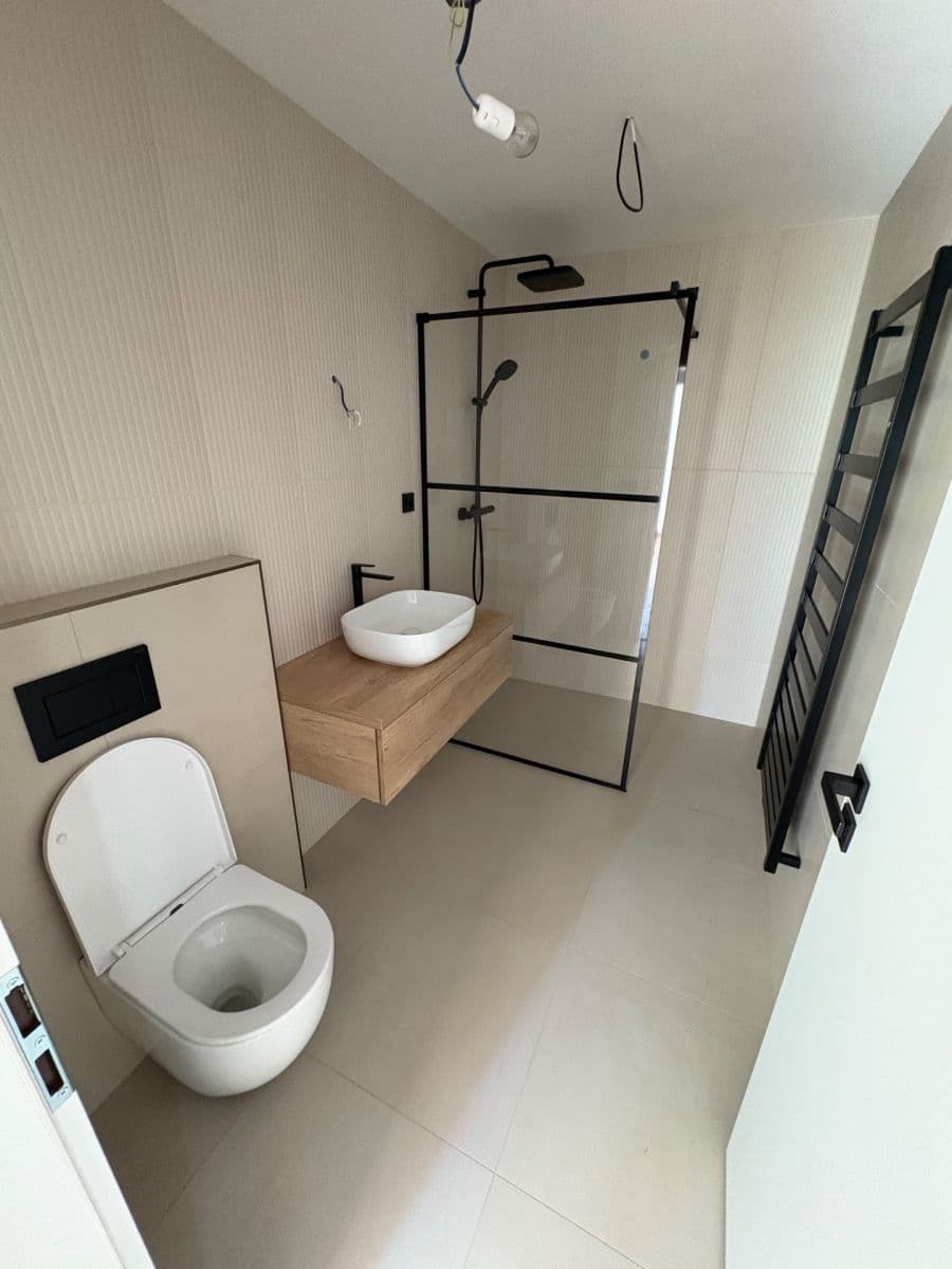 Prenájom bytu 2-izbový 55 m², Veverské Knínice, Jihomoravský kraj Prenájom bytu 2-izbový 55 m², Veverské Knínice, Jihomoravský kraj