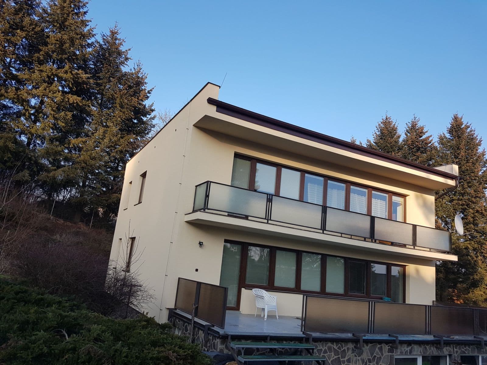 Prenájom bytu 4-izbový 96 m², Pod Cihelným vrchem, Sedlčany, Středočeský kraj Prenájom bytu 4-izbový 96 m², Pod Cihelným vrchem, Sedlčany, Středočeský kraj