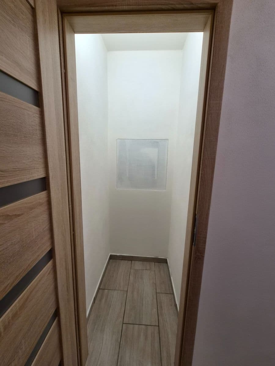Prenájom bytu 3-izbový 53 m², U Cihelny, Jihlava, Kraj Vysočina Prenájom bytu 3-izbový 53 m², U Cihelny, Jihlava, Kraj Vysočina