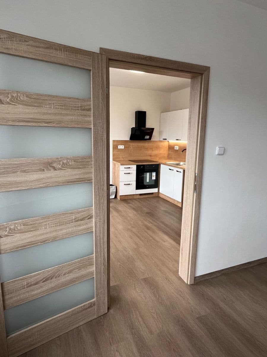 Prenájom bytu 2-izbový 35 m², 28. října, Děčín, Ústecký kraj Prenájom bytu 2-izbový 35 m², 28. října, Děčín, Ústecký kraj