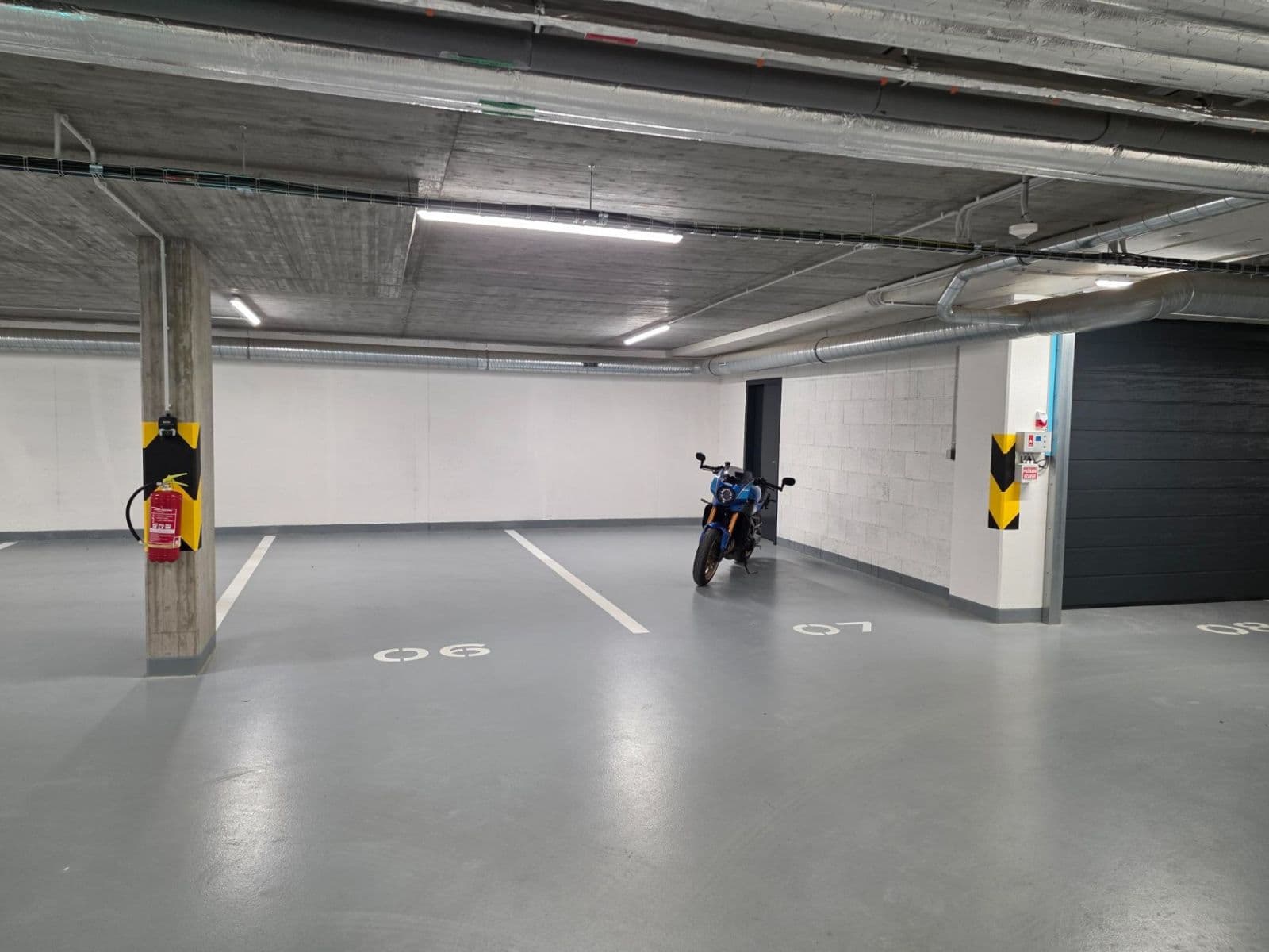 Prenájom garáže 15 m², Pod Krocínkou, Praha, Praha Prenájom garáže 15 m², Pod Krocínkou, Praha, Praha