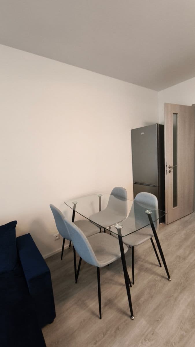 Prenájom bytu 2-izbový 52 m², Poděbradská, Praha, Praha Prenájom bytu 2-izbový 52 m², Poděbradská, Praha, Praha