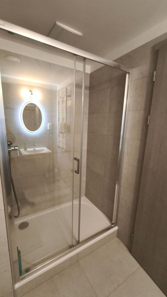 Prenájom bytu 2-izbový 52 m², Poděbradská, Praha, Praha Prenájom bytu 2-izbový 52 m², Poděbradská, Praha, Praha