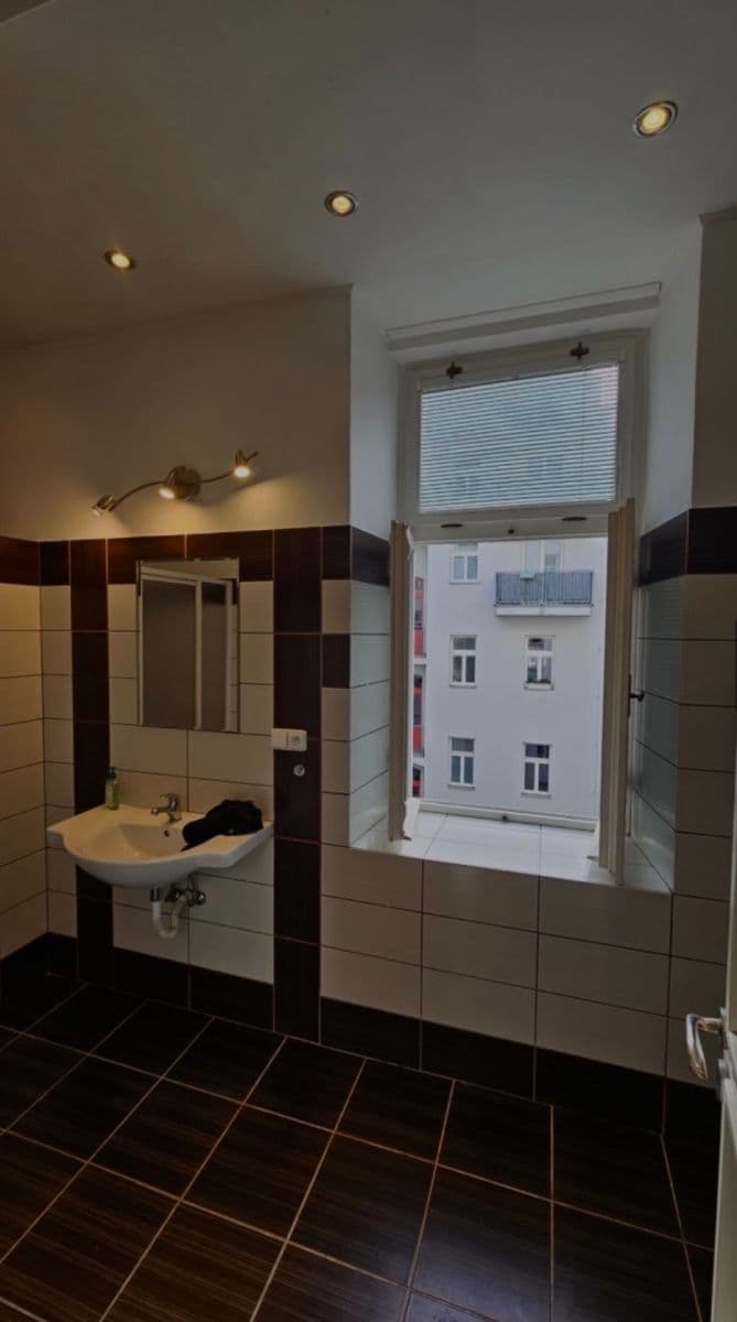 Prenájom bytu 2-izbový 75 m², Lidická, Praha, Praha Prenájom bytu 2-izbový 75 m², Lidická, Praha, Praha