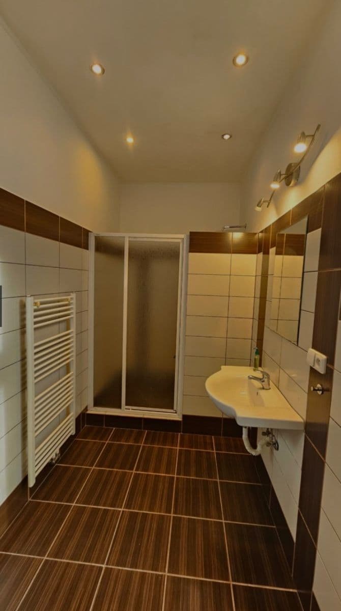 Prenájom bytu 2-izbový 75 m², Lidická, Praha, Praha Prenájom bytu 2-izbový 75 m², Lidická, Praha, Praha