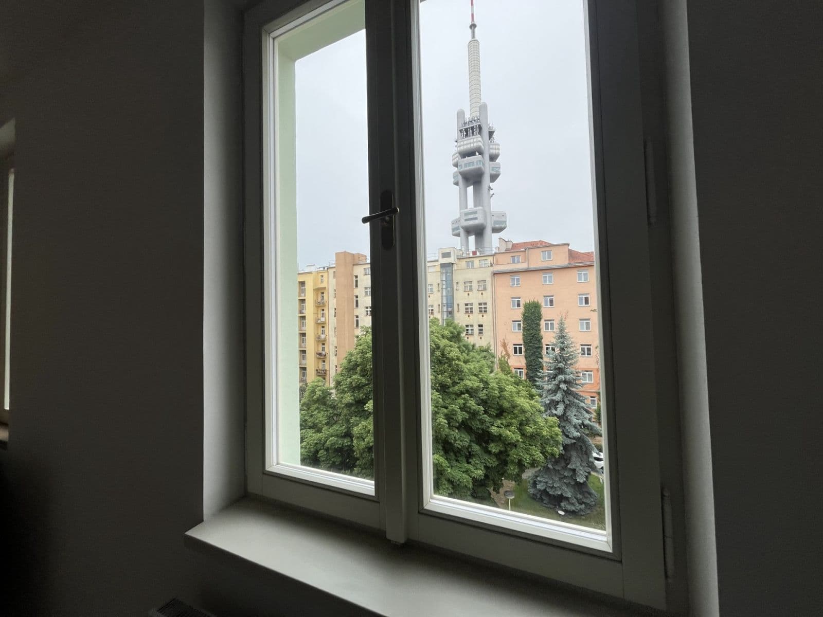 Prenájom bytu 1-izbový 18 m², Bořivojova, Praha, Praha Prenájom bytu 1-izbový 18 m², Bořivojova, Praha, Praha