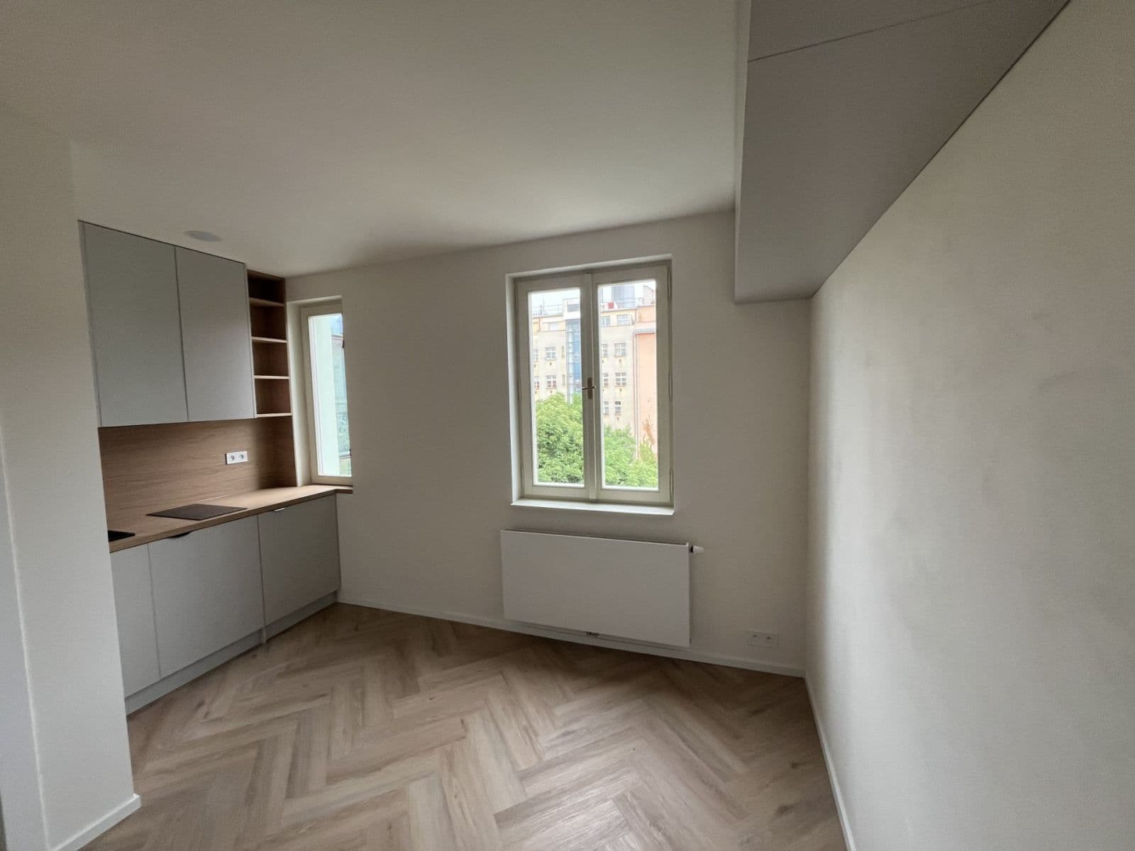 Prenájom bytu 1-izbový 18 m², Bořivojova, Praha, Praha Prenájom bytu 1-izbový 18 m², Bořivojova, Praha, Praha