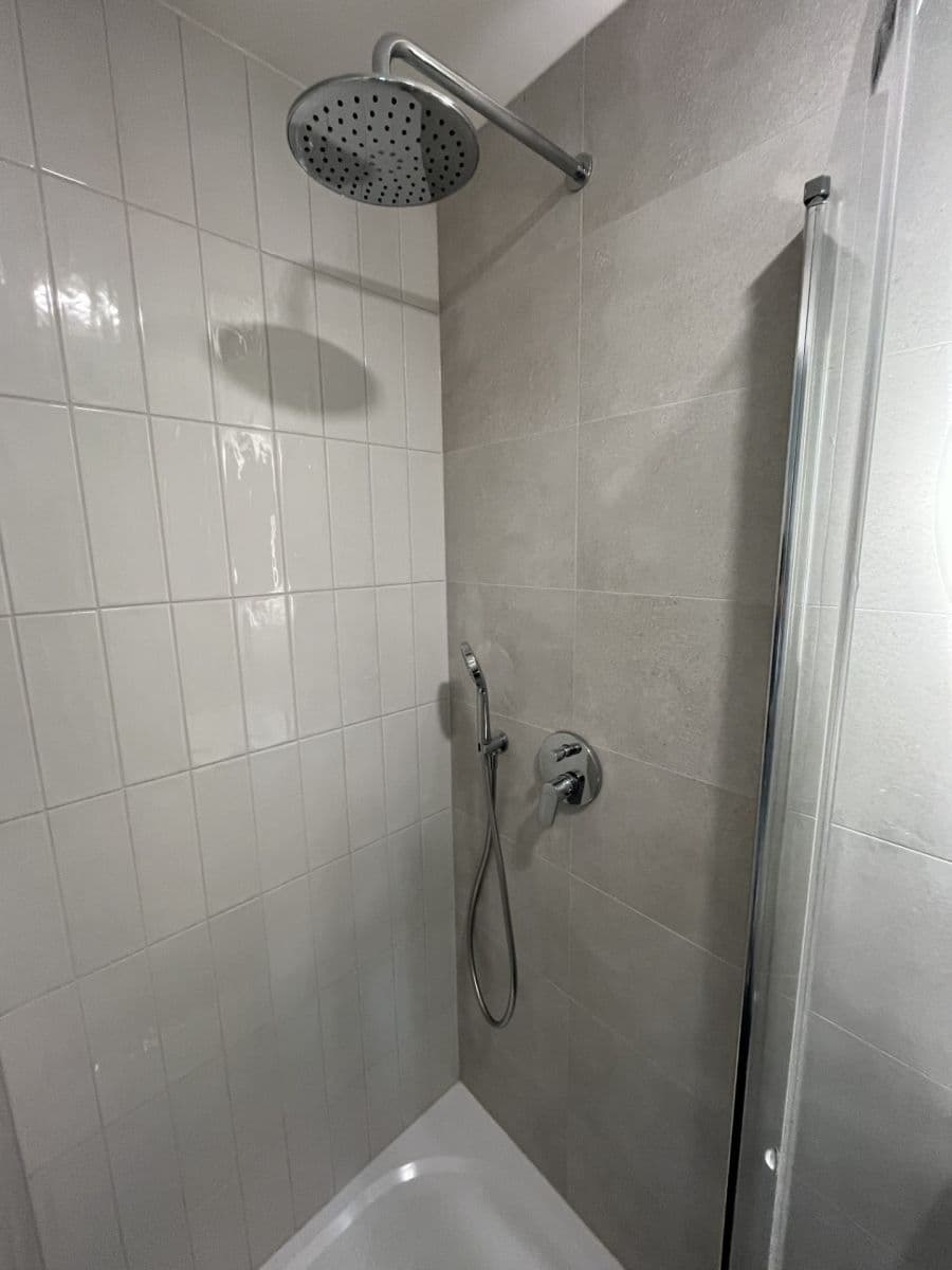 Prenájom bytu 1-izbový 18 m², Bořivojova, Praha, Praha Prenájom bytu 1-izbový 18 m², Bořivojova, Praha, Praha