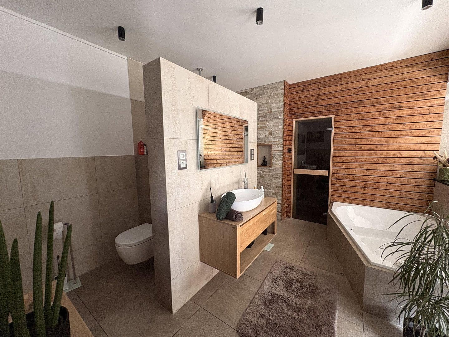 Predaj domu 140 m², pozemek 1.200 m², Meinerzhagen, Severné Porýnie - Westfálsko Predaj domu 140 m², pozemek 1.200 m², Meinerzhagen, Severné Porýnie - Westfálsko