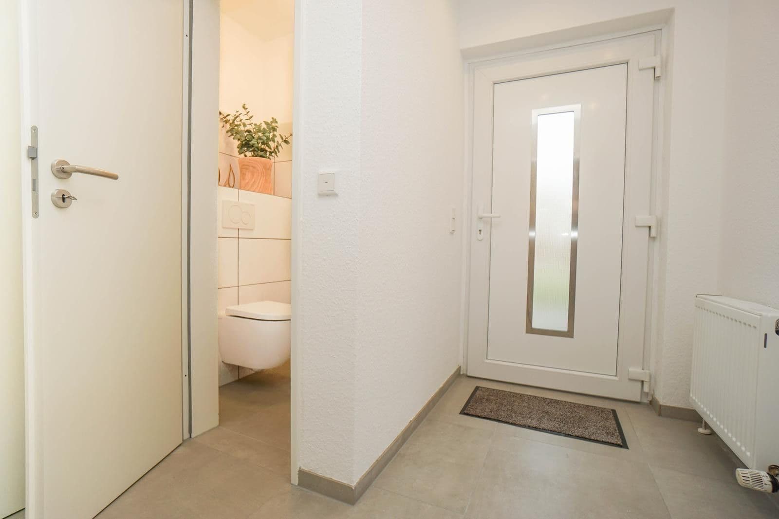 Predaj domu 183 m², pozemek 417 m², Freiberg am Neckar, Bádensko-Wurttembersko Predaj domu 183 m², pozemek 417 m², Freiberg am Neckar, Bádensko-Wurttembersko