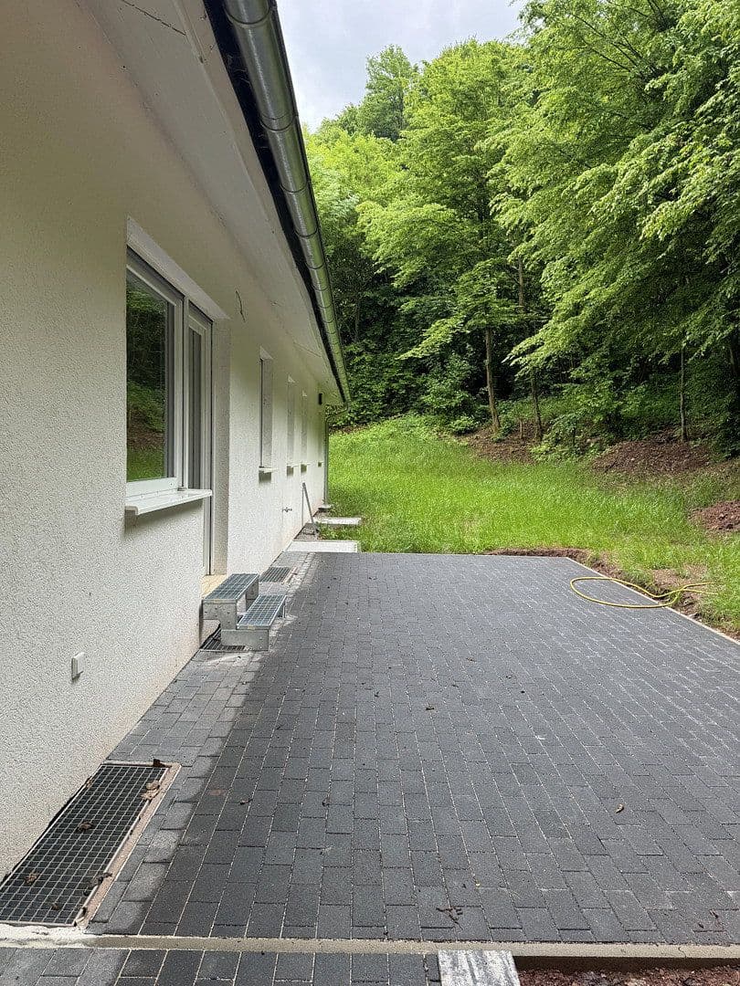 Predaj domu 313 m², pozemek 3.145 m², Nentershausen, Hesensko Predaj domu 313 m², pozemek 3.145 m², Nentershausen, Hesensko