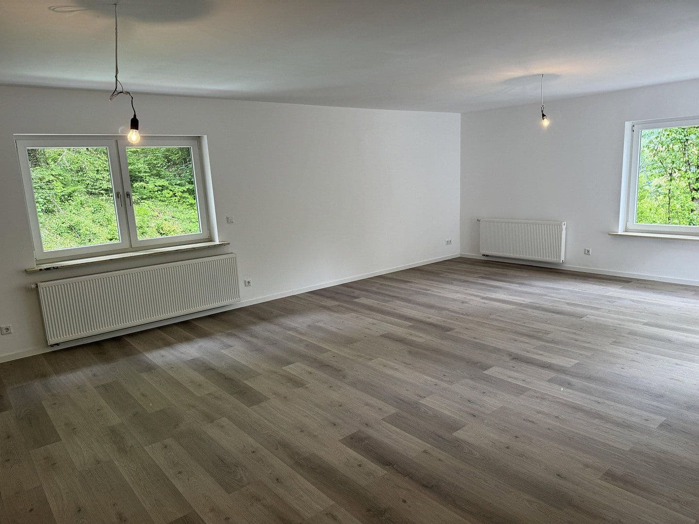 Predaj domu 313 m², pozemek 3.145 m², Nentershausen, Hesensko Predaj domu 313 m², pozemek 3.145 m², Nentershausen, Hesensko