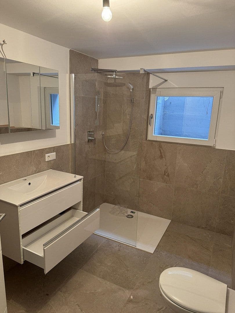 Predaj domu 313 m², pozemek 3.145 m², Nentershausen, Hesensko Predaj domu 313 m², pozemek 3.145 m², Nentershausen, Hesensko