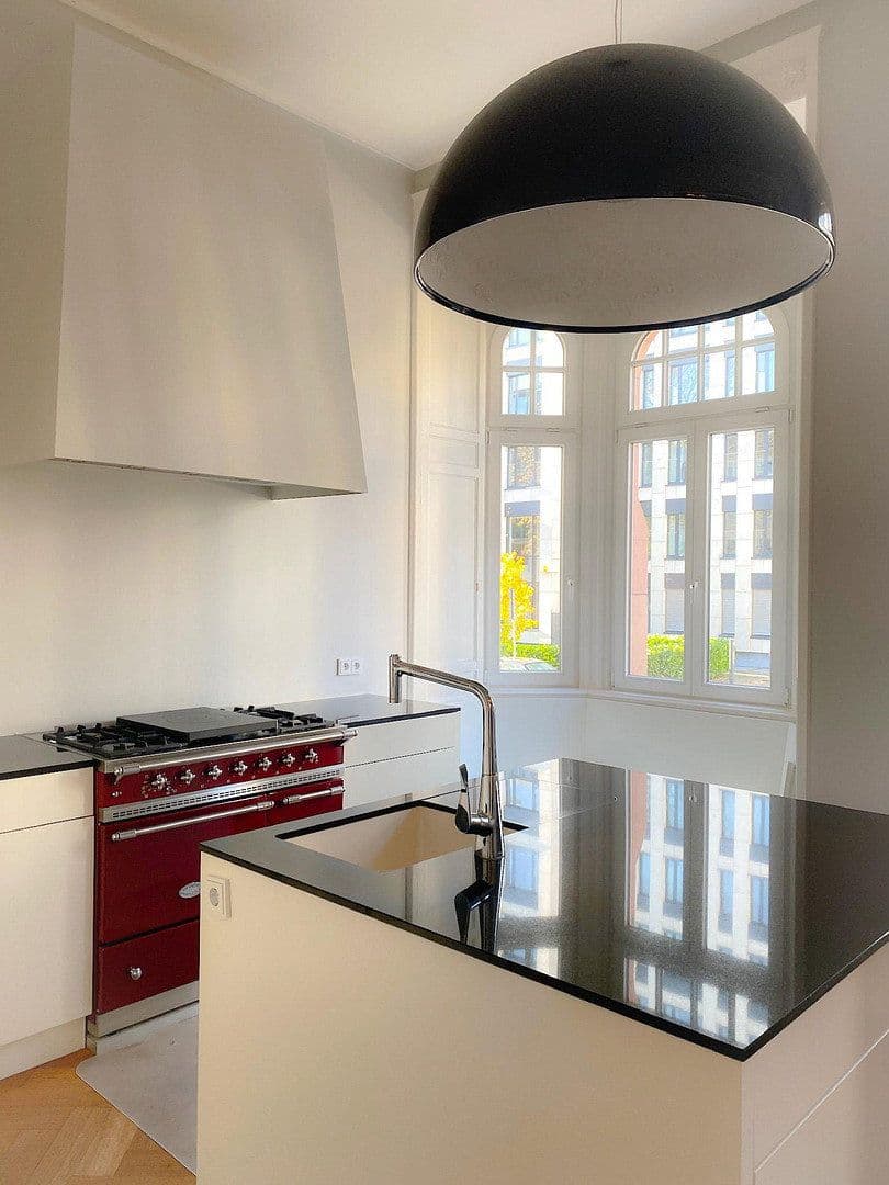 Predaj bytu 6-izbový 220 m², Frankfurt, Hesensko Predaj bytu 6-izbový 220 m², Frankfurt, Hesensko