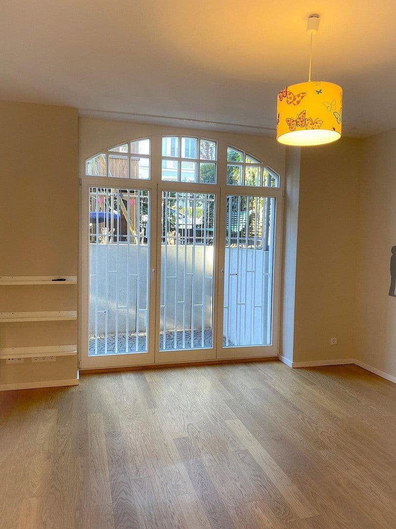 Predaj bytu 6-izbový 220 m², Frankfurt, Hesensko Predaj bytu 6-izbový 220 m², Frankfurt, Hesensko