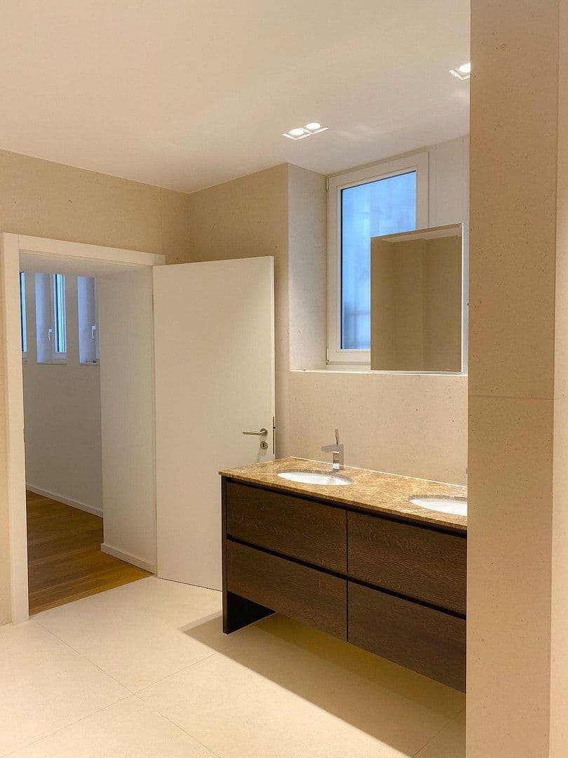 Predaj bytu 6-izbový 220 m², Frankfurt, Hesensko Predaj bytu 6-izbový 220 m², Frankfurt, Hesensko