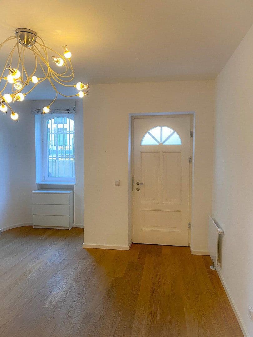 Predaj bytu 6-izbový 220 m², Frankfurt, Hesensko Predaj bytu 6-izbový 220 m², Frankfurt, Hesensko