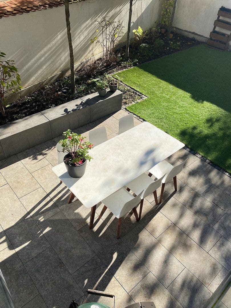 Predaj bytu 6-izbový 220 m², Frankfurt, Hesensko Predaj bytu 6-izbový 220 m², Frankfurt, Hesensko