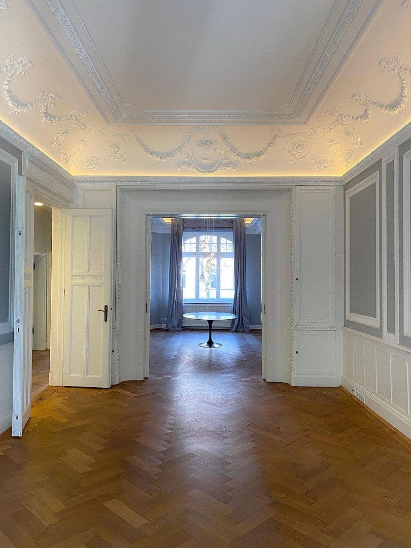 Predaj bytu 6-izbový 220 m², Frankfurt, Hesensko Predaj bytu 6-izbový 220 m², Frankfurt, Hesensko