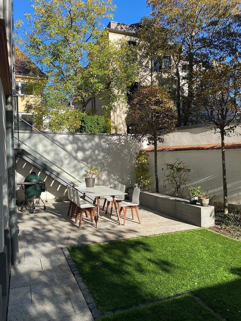 Predaj bytu 6-izbový 220 m², Frankfurt, Hesensko Predaj bytu 6-izbový 220 m², Frankfurt, Hesensko