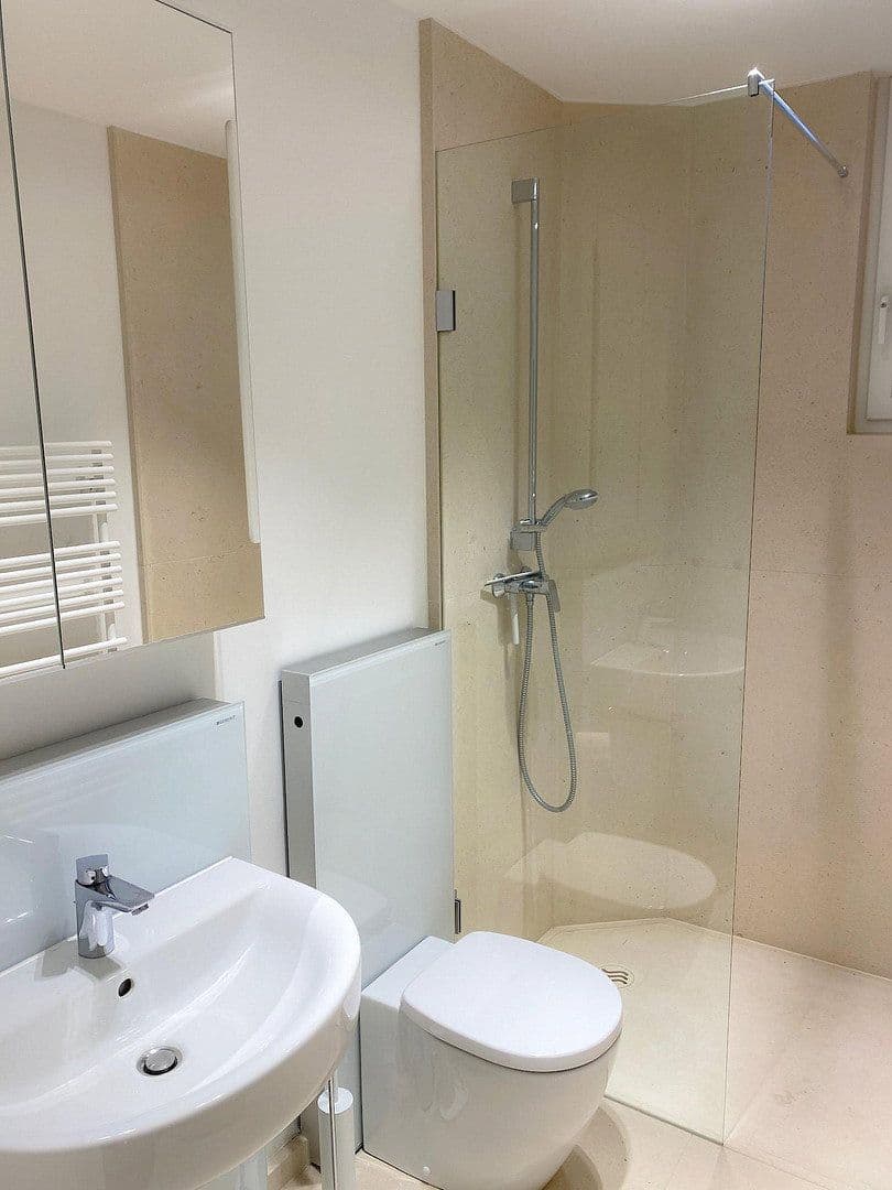 Predaj bytu 6-izbový 220 m², Frankfurt, Hesensko Predaj bytu 6-izbový 220 m², Frankfurt, Hesensko