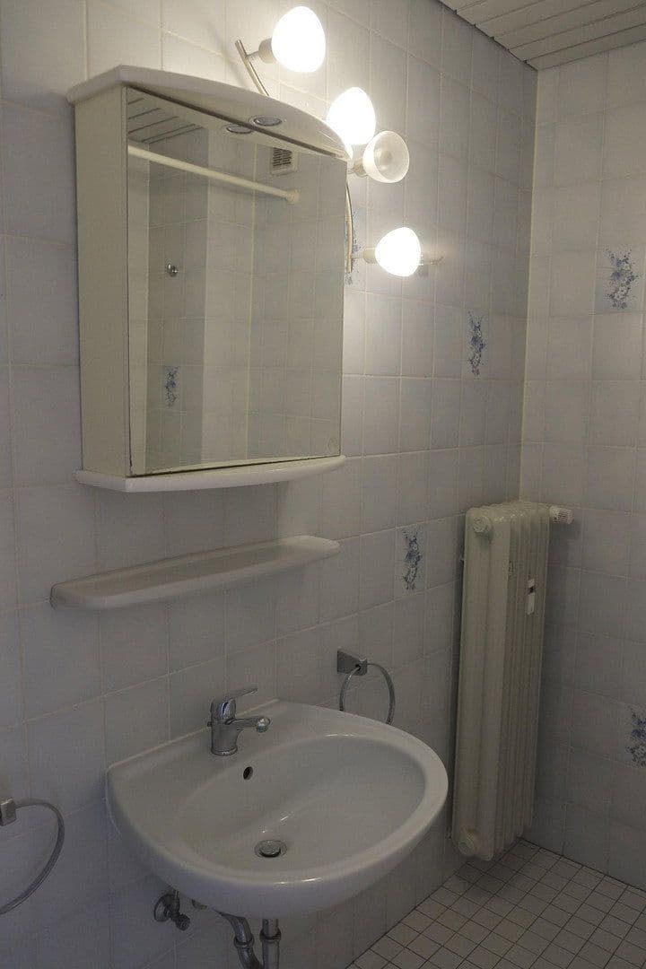 Prenájom bytu 2-izbový 57 m², Mannheim, Bádensko-Wurttembersko Prenájom bytu 2-izbový 57 m², Mannheim, Bádensko-Wurttembersko