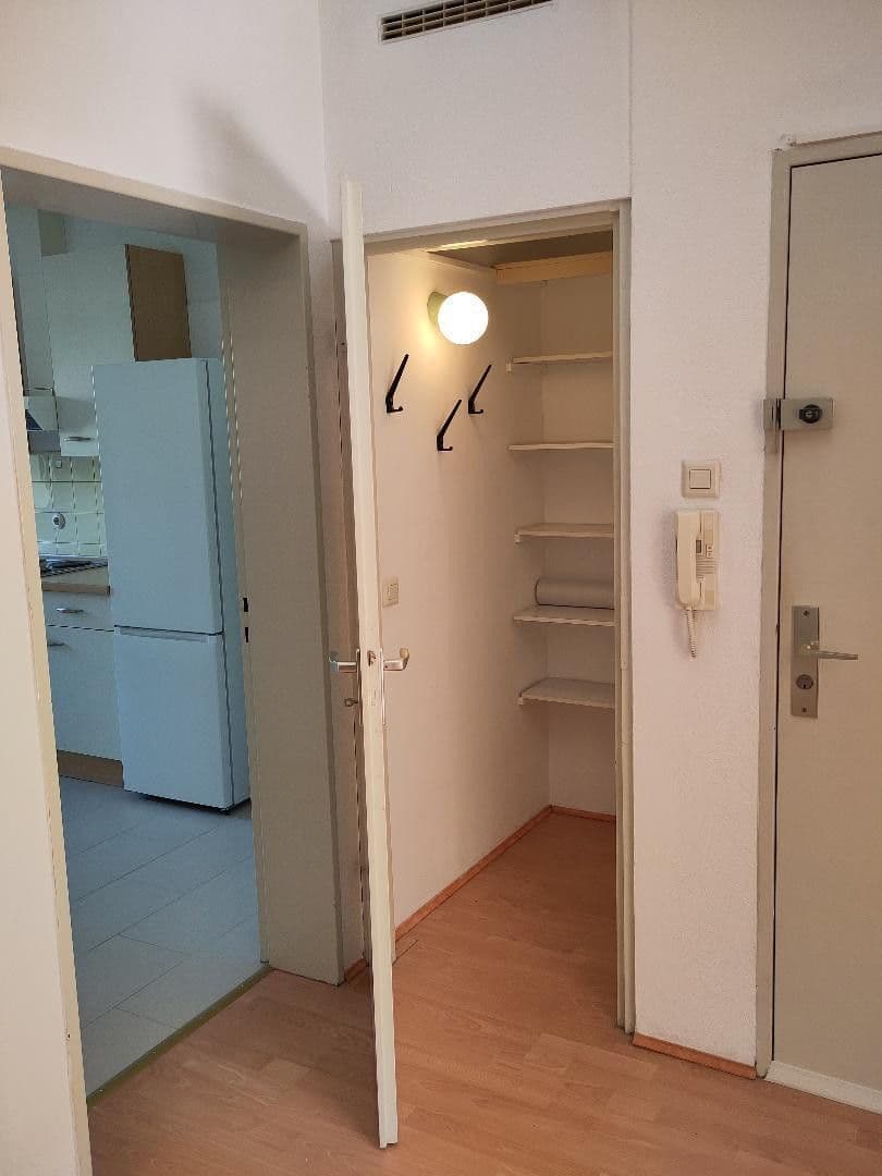 Prenájom bytu 2-izbový 57 m², Mannheim, Bádensko-Wurttembersko Prenájom bytu 2-izbový 57 m², Mannheim, Bádensko-Wurttembersko