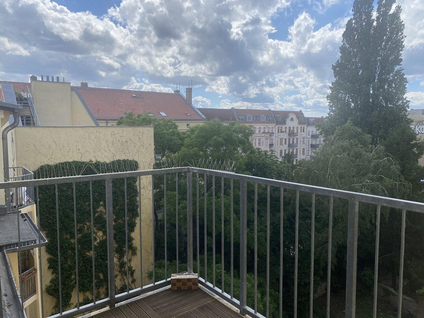 Predaj bytu 3-izbový 108 m², Berlin, Berlín Predaj bytu 3-izbový 108 m², Berlin, Berlín