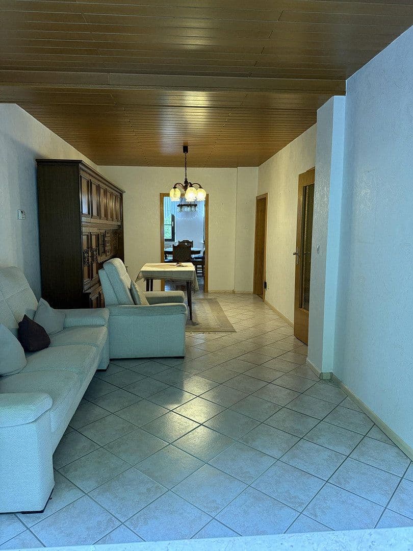 Predaj domu 140 m², pozemek 775 m², Am Brünnchen 10, Saarbrücken, Sársko Predaj domu 140 m², pozemek 775 m², Am Brünnchen 10, Saarbrücken, Sársko