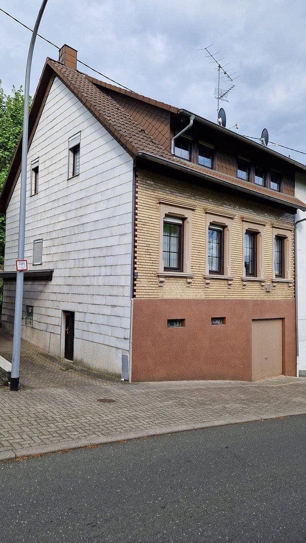 Predaj domu 140 m², pozemek 775 m², Am Brünnchen 10, Saarbrücken, Sársko Predaj domu 140 m², pozemek 775 m², Am Brünnchen 10, Saarbrücken, Sársko