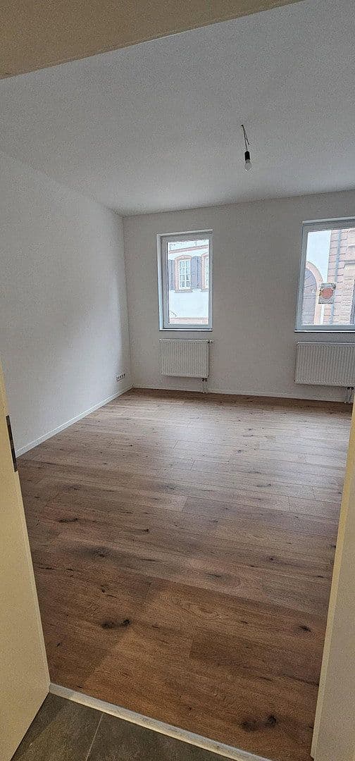 Prenájom bytu 3-izbový 62 m², Hauptstraße 59, Albersweiler, Porýnie-Falcko Prenájom bytu 3-izbový 62 m², Hauptstraße 59, Albersweiler, Porýnie-Falcko