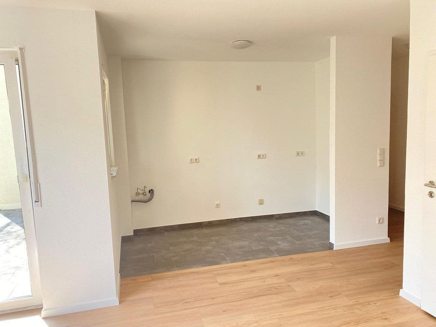 Prenájom bytu 1-izbový 37 m², An der Linde 7, Florstadt, Hesensko Prenájom bytu 1-izbový 37 m², An der Linde 7, Florstadt, Hesensko
