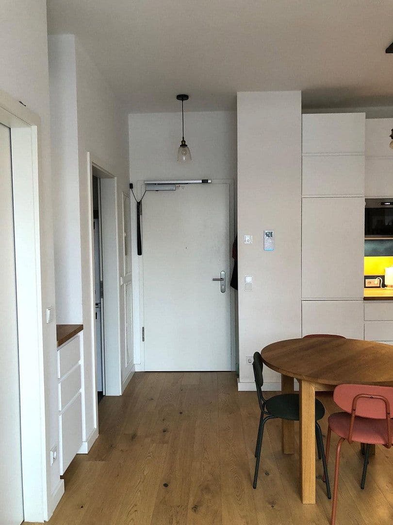 Prenájom bytu 2-izbový 35 m², Potsdamerstr., Berlin, Berlín Prenájom bytu 2-izbový 35 m², Potsdamerstr., Berlin, Berlín