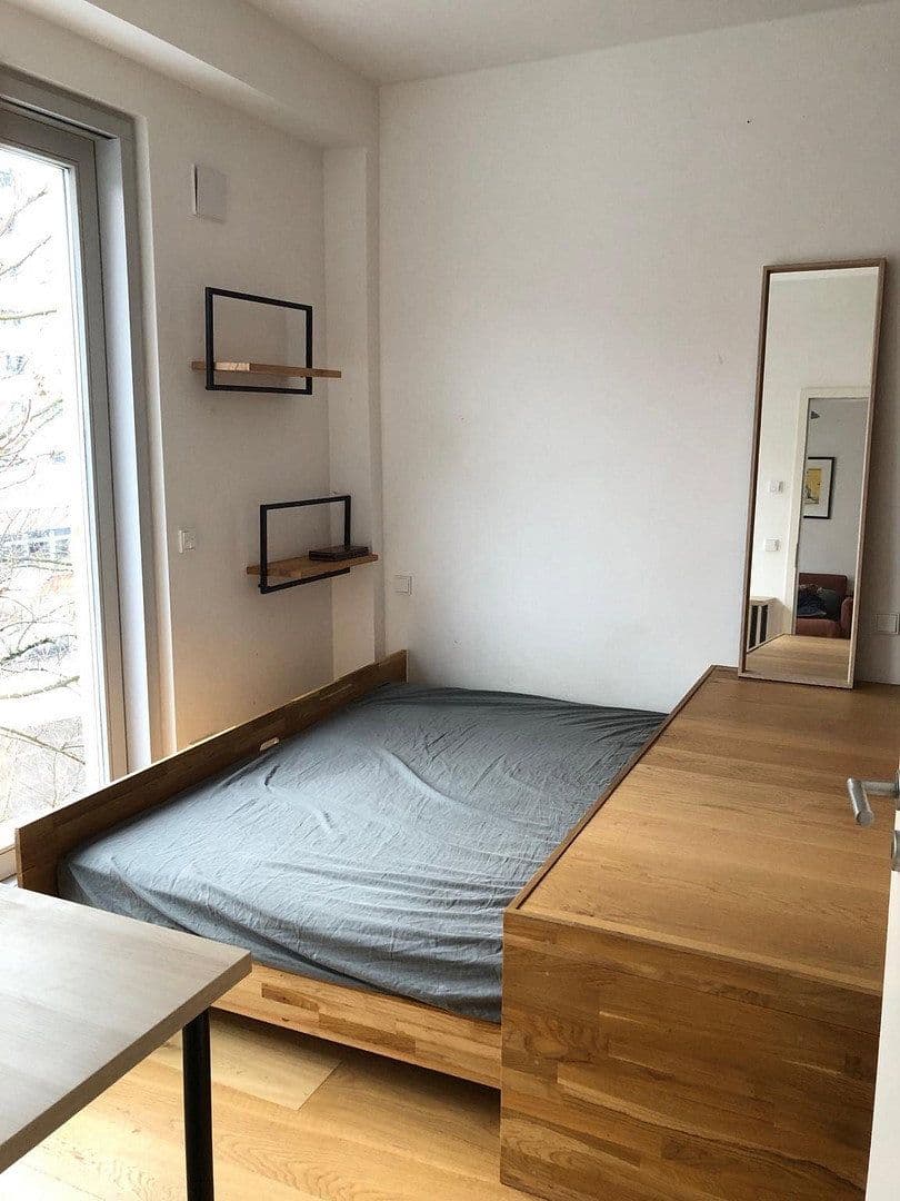 Prenájom bytu 2-izbový 35 m², Potsdamerstr., Berlin, Berlín Prenájom bytu 2-izbový 35 m², Potsdamerstr., Berlin, Berlín