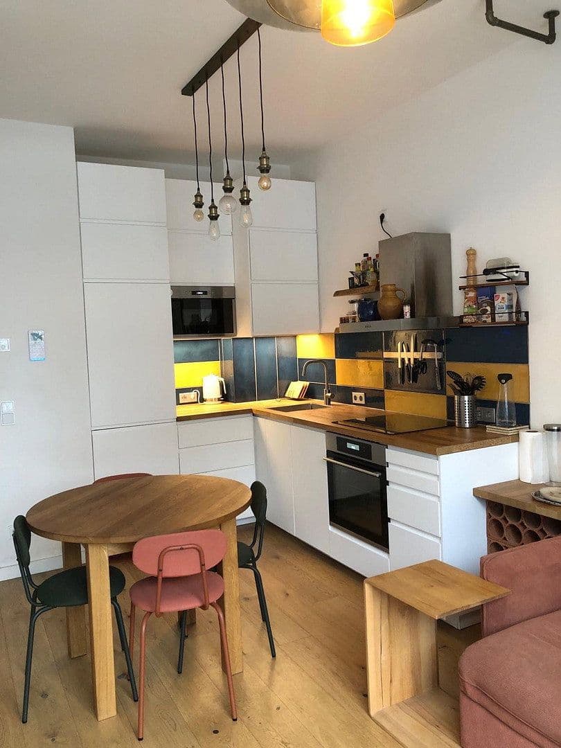 Prenájom bytu 2-izbový 35 m², Potsdamerstr., Berlin, Berlín Prenájom bytu 2-izbový 35 m², Potsdamerstr., Berlin, Berlín