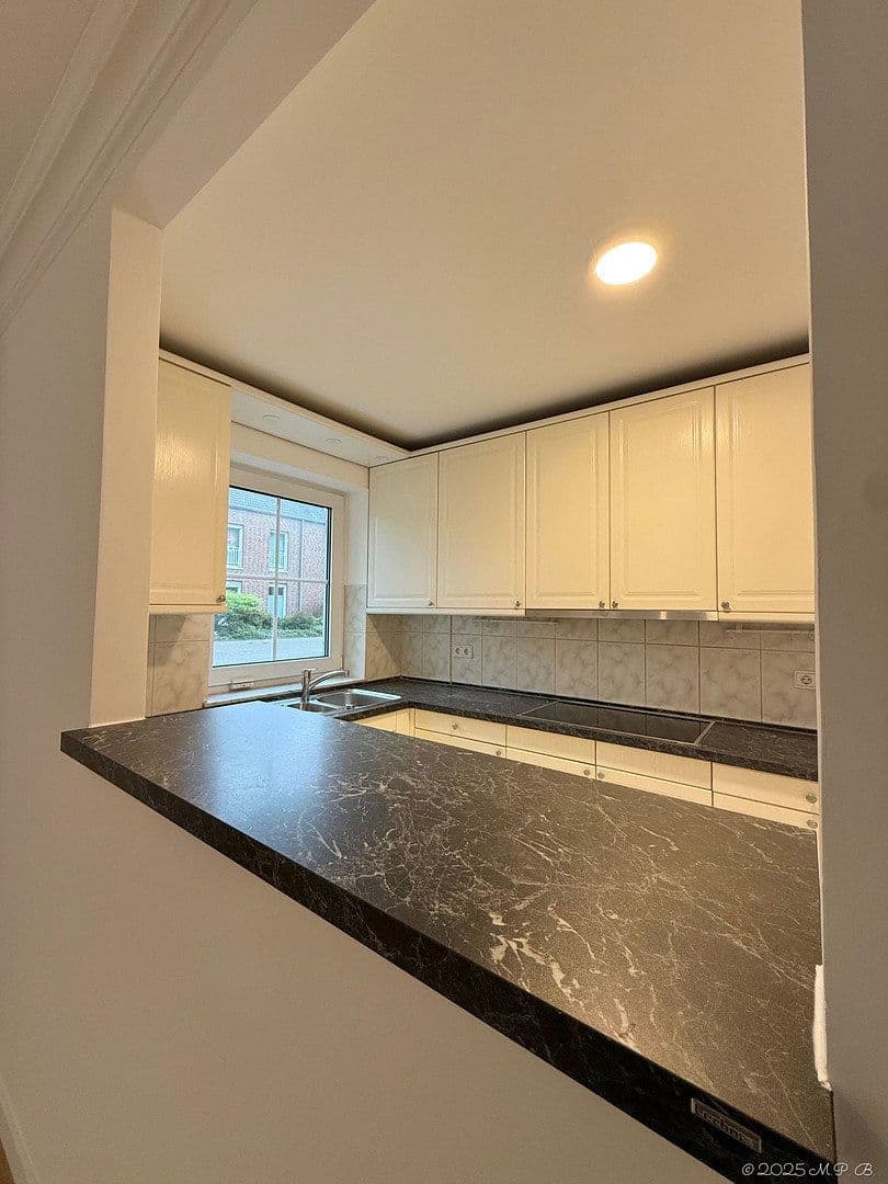 Predaj domu 213 m², pozemek 271 m², Rheinbrohler Weg 39, Düsseldorf, Severné Porýnie - Westfálsko Predaj domu 213 m², pozemek 271 m², Rheinbrohler Weg 39, Düsseldorf, Severné Porýnie - Westfálsko