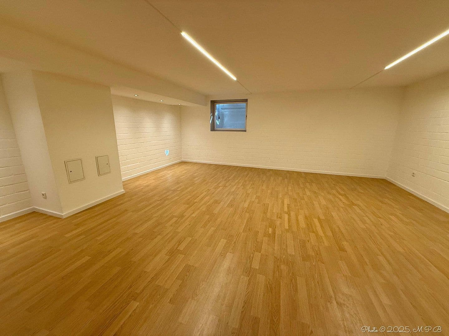 Predaj domu 213 m², pozemek 271 m², Rheinbrohler Weg 39, Düsseldorf, Severné Porýnie - Westfálsko Predaj domu 213 m², pozemek 271 m², Rheinbrohler Weg 39, Düsseldorf, Severné Porýnie - Westfálsko