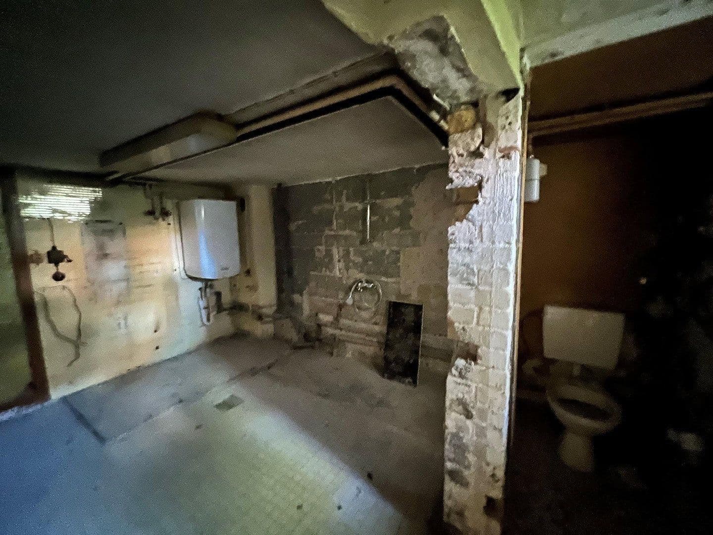 Predaj domu 81 m², pozemek 200 m², Salzburger Straße 21, Kiel, Šlezvicko-Holštajnsko Predaj domu 81 m², pozemek 200 m², Salzburger Straße 21, Kiel, Šlezvicko-Holštajnsko