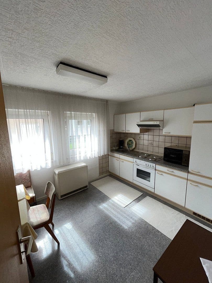 Predaj domu 169 m², pozemek 602 m², Roseggerstraße 3, Donzdorf, Bádensko-Wurttembersko Predaj domu 169 m², pozemek 602 m², Roseggerstraße 3, Donzdorf, Bádensko-Wurttembersko