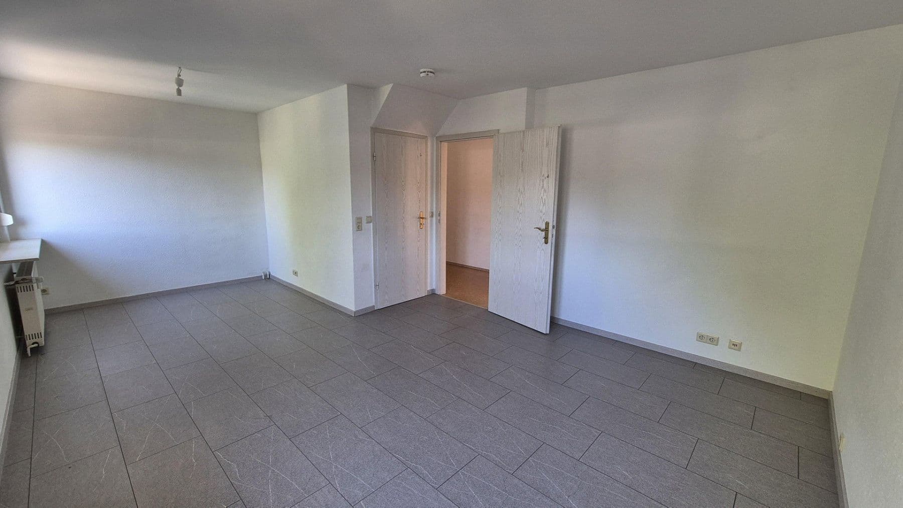 Prenájom bytu 3-izbový 113 m², Bad Säckingen, Bádensko-Wurttembersko Prenájom bytu 3-izbový 113 m², Bad Säckingen, Bádensko-Wurttembersko