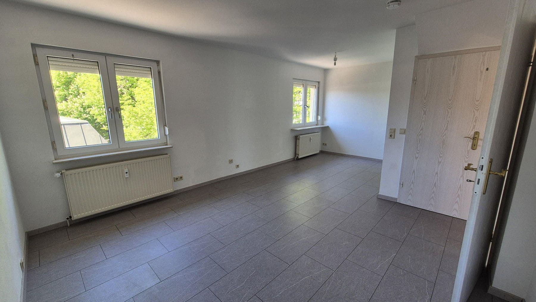 Prenájom bytu 3-izbový 113 m², Bad Säckingen, Bádensko-Wurttembersko Prenájom bytu 3-izbový 113 m², Bad Säckingen, Bádensko-Wurttembersko