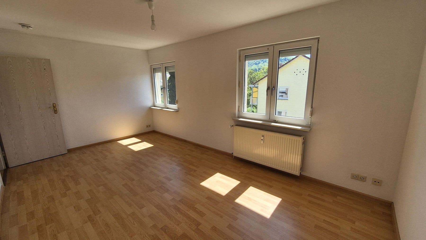 Prenájom bytu 3-izbový 113 m², Bad Säckingen, Bádensko-Wurttembersko Prenájom bytu 3-izbový 113 m², Bad Säckingen, Bádensko-Wurttembersko